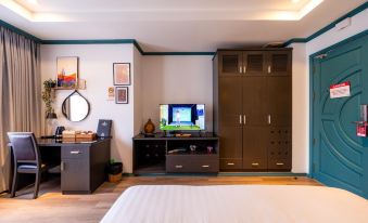 THE STAR HOTEL