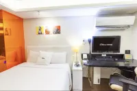 I Hotel