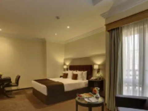 Tehran Grand Hotel โรงแรมในเตหะราน