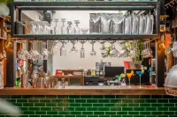 Peking  Yard Siheyuan Boutique Hotel(Garden&Terrace &Lama Temple&hutong&Houhai&Tiananmen&Restaurant - Bars