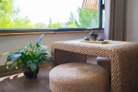 Xiaoyin·Seclusion Scenic View Dream Homestay (Zhongwei Museum Branch)