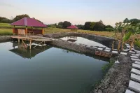 Tres Marias Farmhouse with Pool