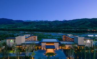 HOLIDAY INN EXPRESS NALATI