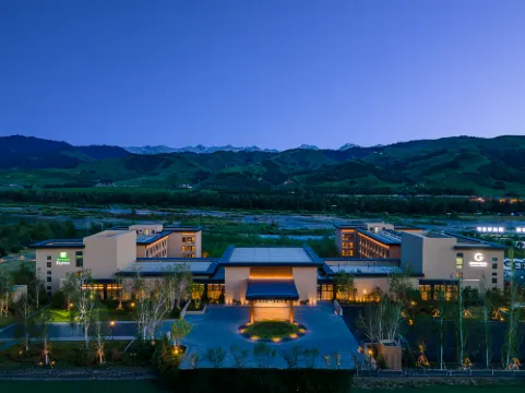 HOLIDAY INN EXPRESS NALATI