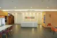 Zhuxiaoding Hotel (Beijing Sanlitun Tuanjiehu Subway Station) - 2-نجوم