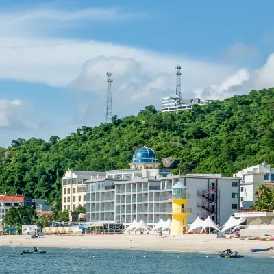 惠東巽寮灣臻汐•金色沙灘海景酒店 鄰近惠州洲遊三角洲島露營的酒店