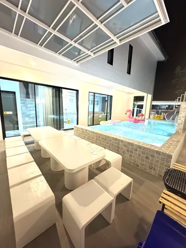 รูปภาพของThe White House Pool Villa Pattaya
