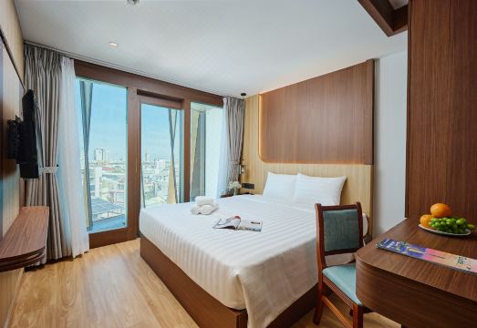 2. 엘리트 럭셔리 ..