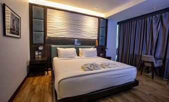 Holatel Hotel Phitsanulok