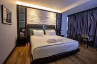 Holatel Hotel Phitsanulok