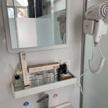 Huma Seven Days Express Hotel