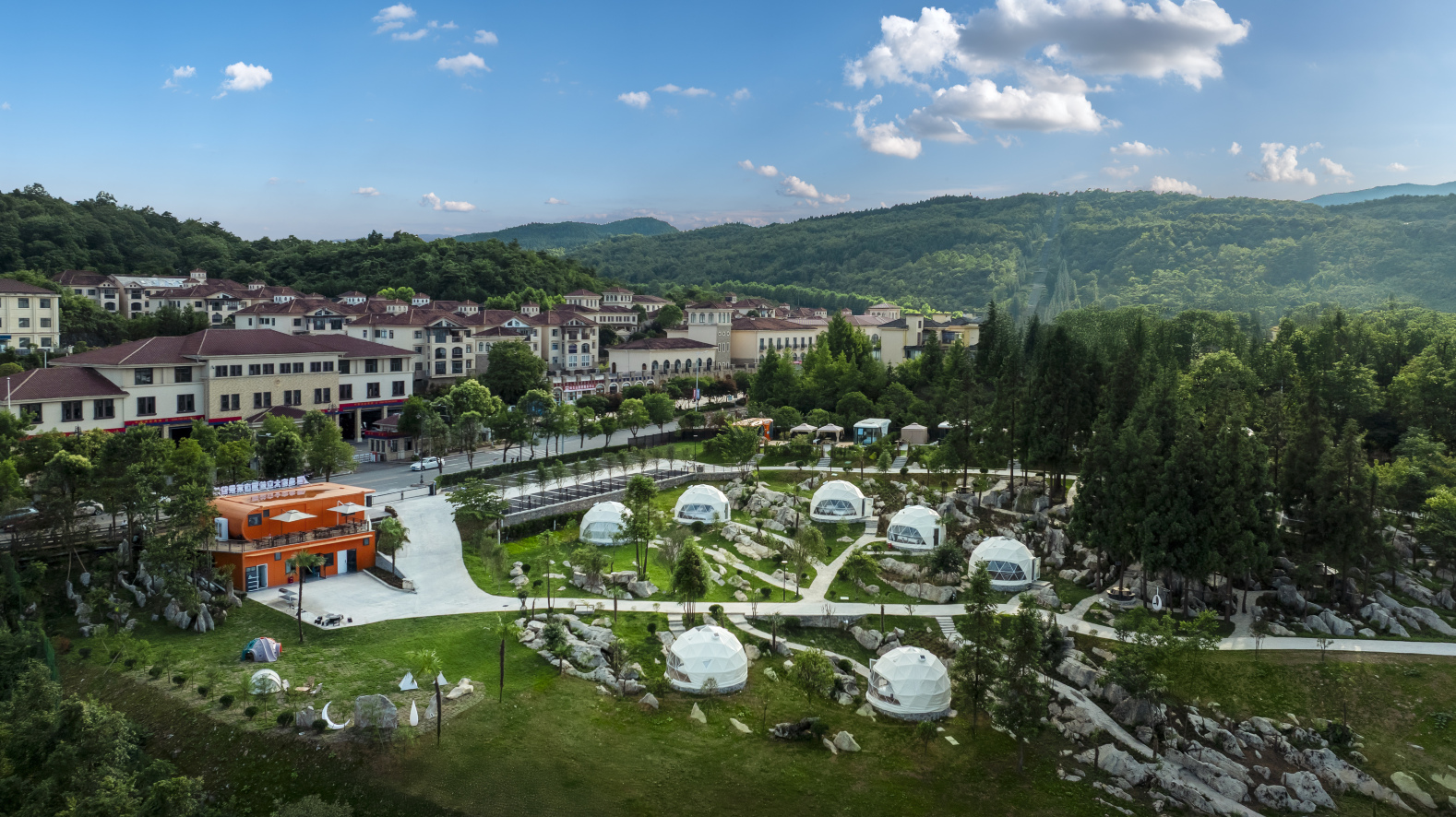 Chongqing Wulong Fairy Mountain Camping Ground Yisu Space Capsule Hotel (Tourist Center Branch)