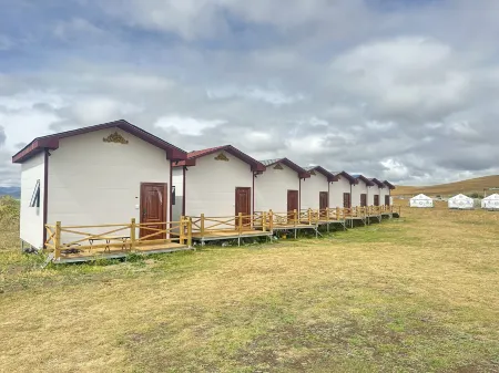Zoige Large Grassland Area Shengtai Jiayuan Farm Stay Отели рядом с достопримечательностью «Zoige Grassland Nature Reserve»