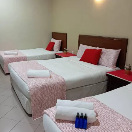 De Clinique Hotel Отели рядом с достопримечательностью «Foo Lin Kong Temple»