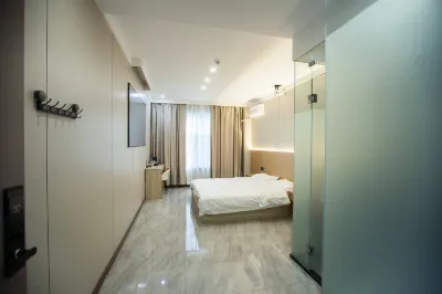 富裕縁夢ビジネスホテル（南一道路） Fuyu Branch， Heilongjiang Radio & Television University周辺のホテル