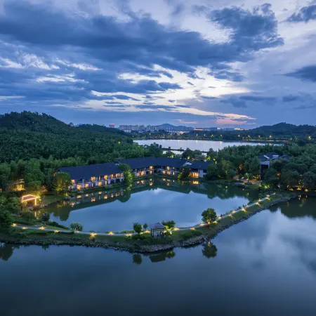 Peninsula Hotel Pingtian