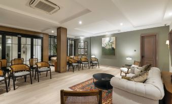 Artotel Casa Hangtuah