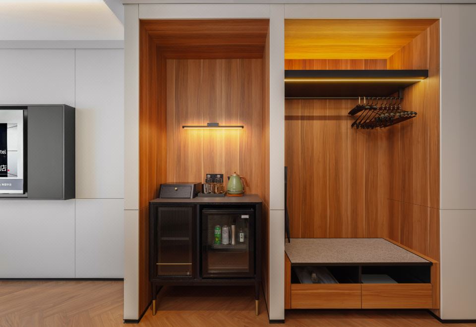 IntercityHotel Dalian Airport Wanda Plaza