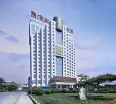 肥城寶盛大酒店 鄰近肥城市體育場的酒店