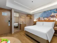Vienna Hotel Sanya Bay No.1 Hotels near No.1 Farmers Market