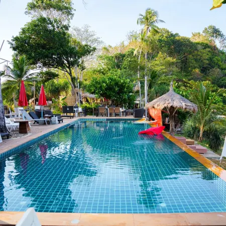 Coco Cape Lanta Resort