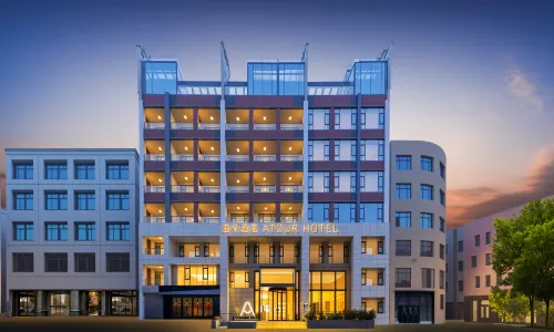 Atour Hotel, Biyun Road, Jushan Square, Xingyi City