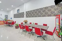 Hotel O Bukittinggi near Jam Gadang formerly Hotel Aedo Các khách sạn ở Manggis Ganting