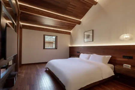 Tingjian • Dongpu | Jiuyitang Holiday Homestay (Shaoxing Huangjiu Town Branch) Отели рядом с достопримечательностью «Datong School»