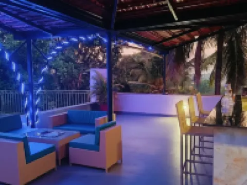 米萊登歐普斯酒店 安朱納海酒店