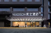 西安古城牆安定門地鐵站美侖飯店 吉祥水族（三五一一文創科技園店）附近的飯店