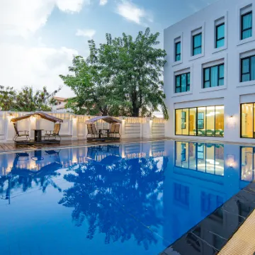 Xinmylin Boutique Hotels near Tubtim Plaza