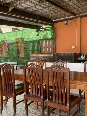 รูปภาพของเรือนช่อฟ้า