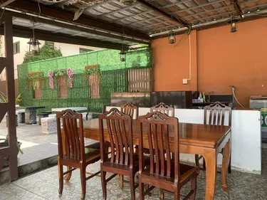 รูปภาพของเรือนช่อฟ้า