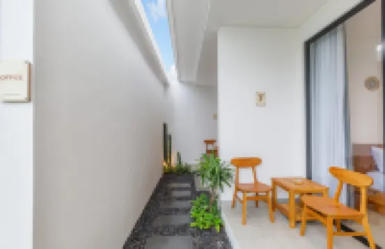 Famiglie Guest House Hotels near Tanah Lot