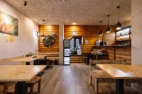 Tundra Hotel - breakfast
