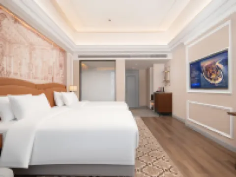 Vienna International Hotel (Dongguan Fenggang Bus Station) 龍鳳山庄影視度假村周辺のホテル