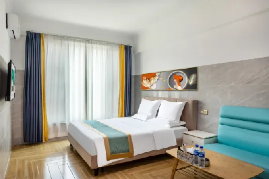 Davis Hotel (Shenwan)