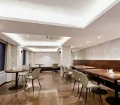 โรงแรมโย่วหนิง หนิงป่อ (พื้นที่การค้าจตุรัสเทียนยี้)