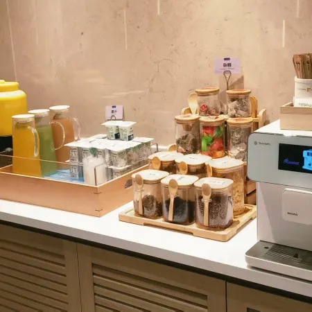 Lavande Hotel (Beijing Sanyuanqiao Yansha Embassy District) Отели рядом с достопримечательностью «Посольство США»