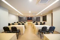 Natural Beach Resort (Thasala)