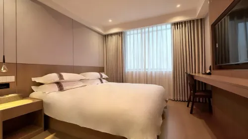 Liuqing Hotel - balcony