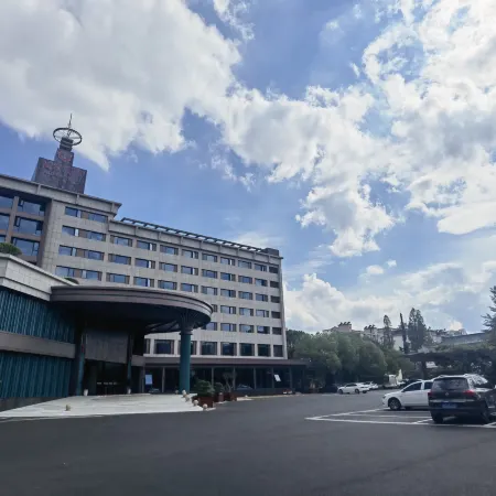 Sui Zhou Hotel