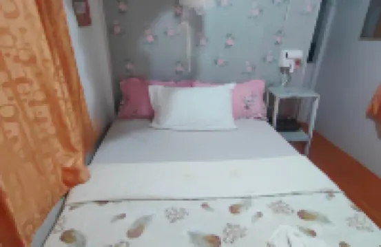 Eashanti's Place Hotels near Port Barton