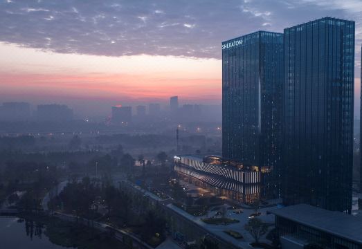 쉐라톤 호텔 객실 내부