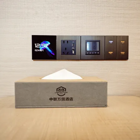 Zhonglian Wanguo Hotel (Hejiang)