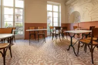 Hôtel Louvia - Frühstück