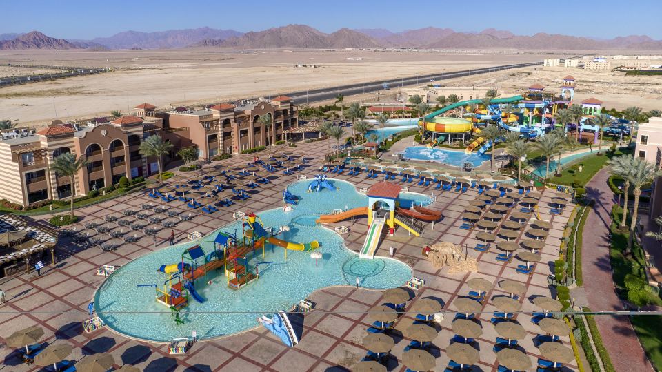 Charmillion Club Aquapark