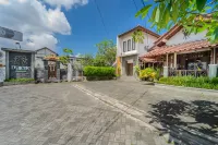 D Ajenk Boutique Villa By BHATARA