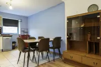 Victoria place