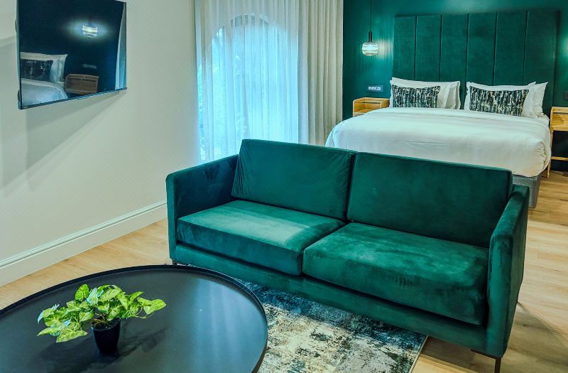 Old Bank Hotel - Lion Roars Hotels & Lodges